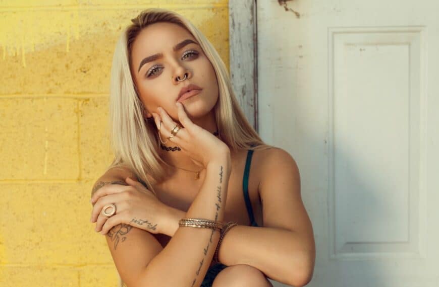 Google Cloud AI Platform: Machine Learning, Model Deployment, Data Management, and AI Experiments