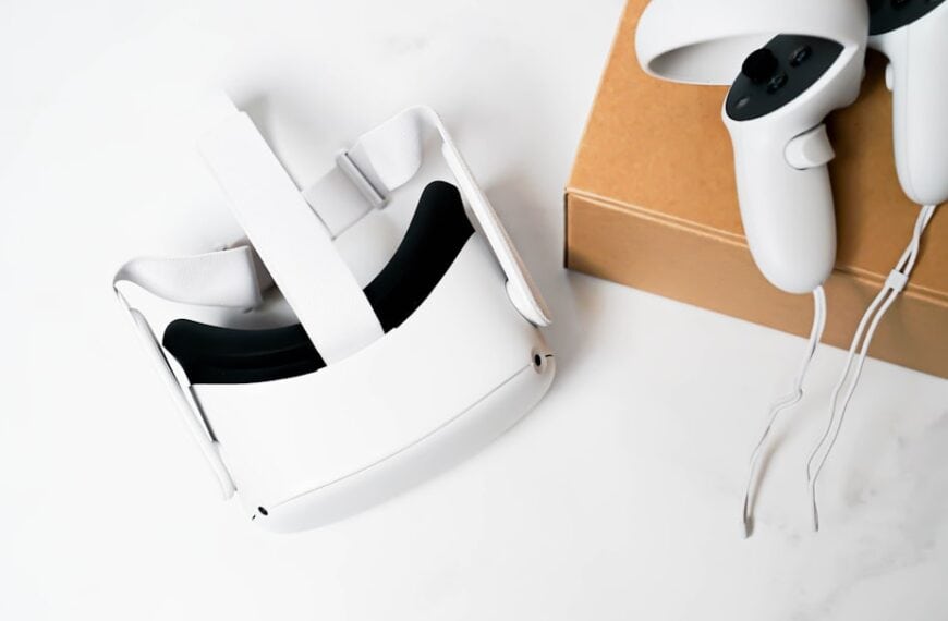 Exploring the Oculus Quest 2 Metaverse