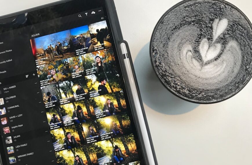 Exploring the Augmented Reality Metaverse