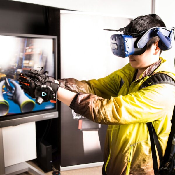 Metaverse 101: Navigating the Virtual World
